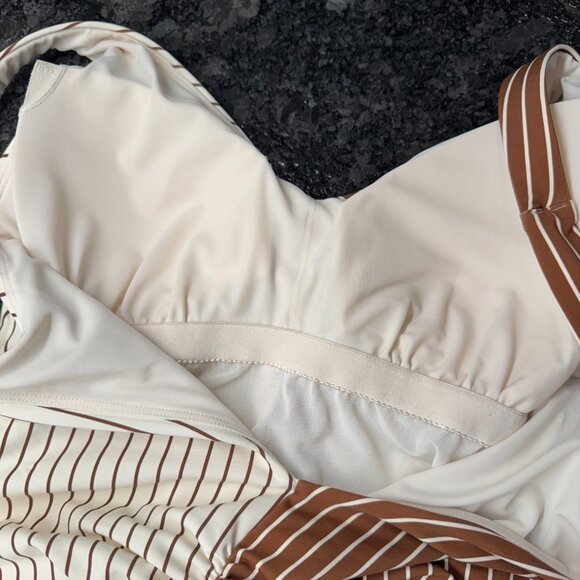 Calia by Carrie Underwood Women's Ruched one piece lined swimsuit size 8 - Picture 10 of 13